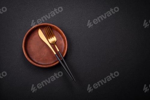 Preview: Bumpy empty ceramic plate on a textured concrete background