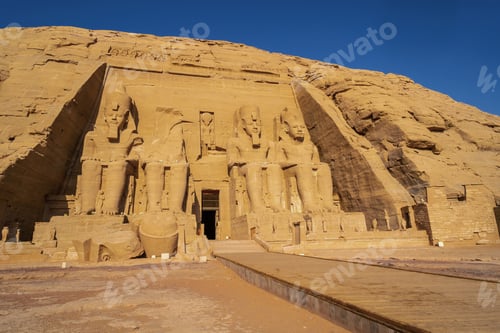 Preview: The incredible Abu Simbel Temple rebuilt on the mountain in southern Egypt