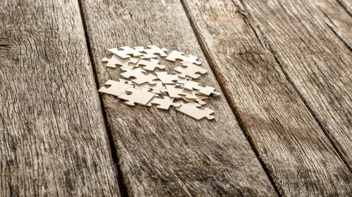 Preview: Pile of blank white puzzle pieces