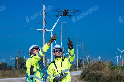 Preview: Engineers using drone to inspect wind farm