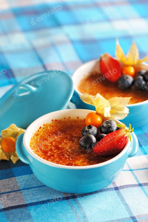Preview: Creme brulee (cream brulee, burnt cream)