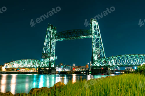 Preview: Impressive long exposure night photo of Koninginnebrug bridge in Rotterdam
