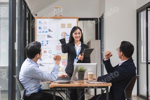 Preview: Asain business team Happy to be successful partnership teamwork achieved the desired goal