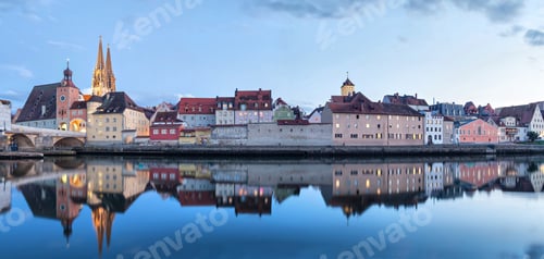 Preview: Evening panorama of Regensburg