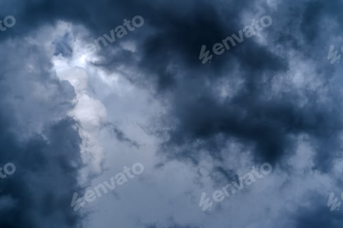 Preview: Dramatic Overcast Clouds