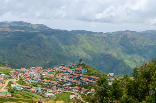 Preview: Beautiful shot of Poombarai village located in the Palani hills of Tamil Nadu, India