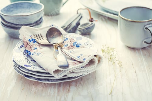Preview: Sustainability concept - stoneware and kitchenware on wooden table