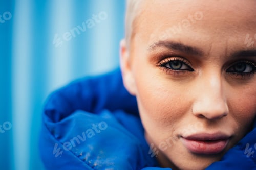 Preview: Icelandic beautiful woman lifestyle moments in Reykjavik