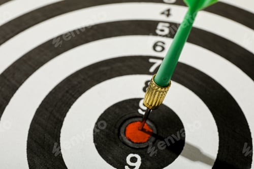 Preview: A target with wires on a dartboard, close-up.