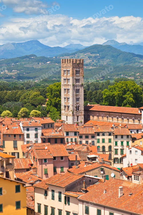 Preview: View over Lucca, Tuscany town