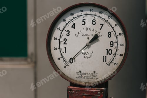 Preview: Closeup shot of a measurement gauge
