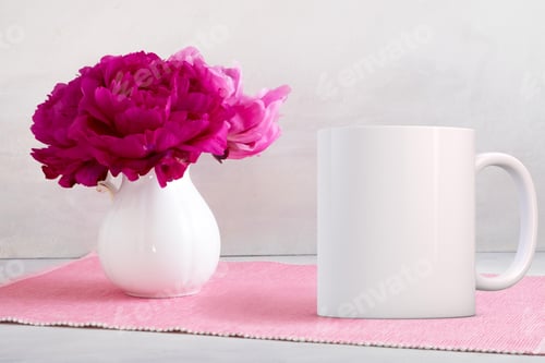 Preview: mockup, realistic, mug, advertisement