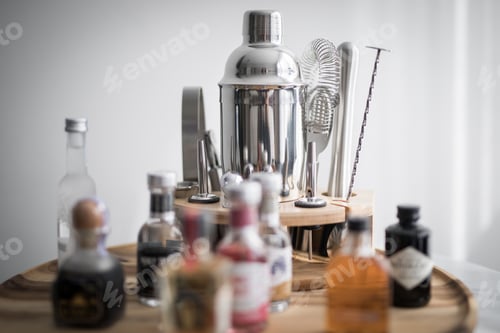 Preview: Cocktail hour