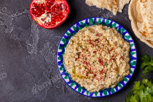 Preview: Classic Baba ganush on the plate.