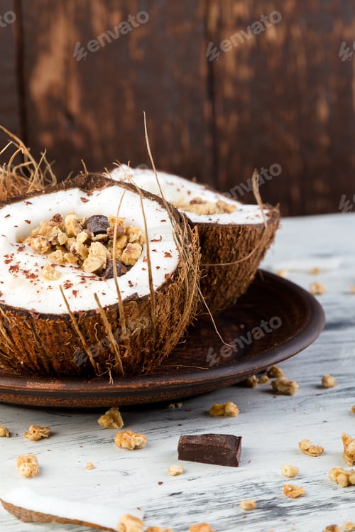 Preview: Healthy breakfast bowl.