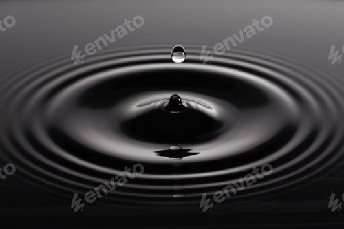 Preview: Water drops form rings on surface