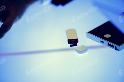 Preview: Universal Serial Bus portable data backup
