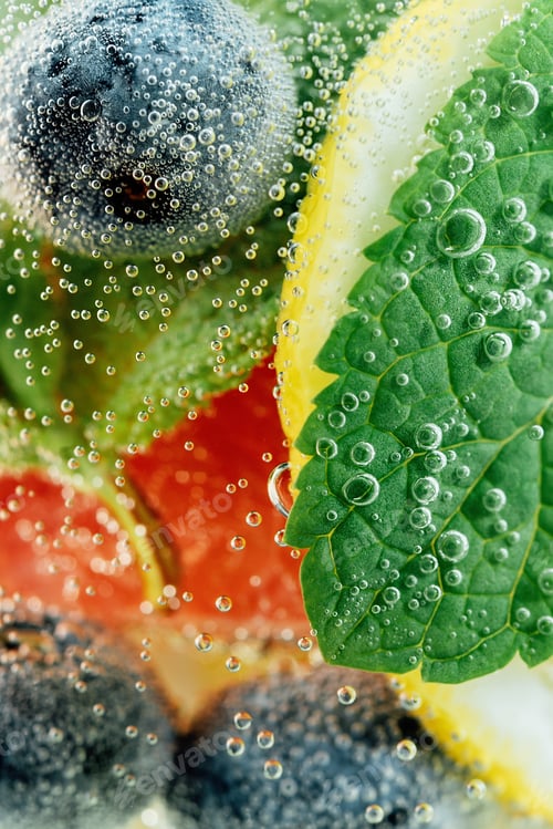 Preview: Detox refreshing sassy water with cucumber, ginger, mint and lemon in glasses