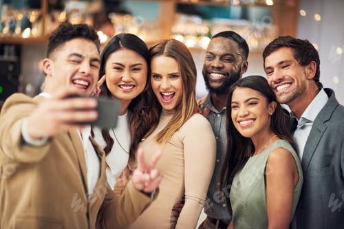 Preview: A quick selfie while the fun lasts