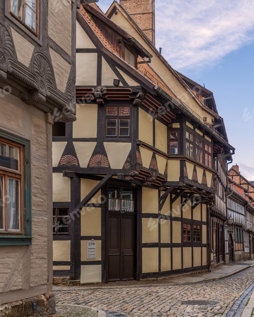Preview: Cobblestone street in Quedlinburg lined with historical buildings