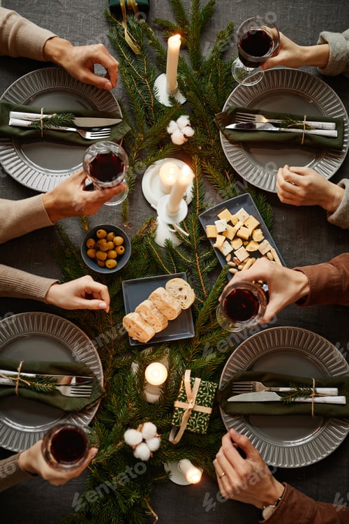 Preview: Friends at Christmas Dinner Top View