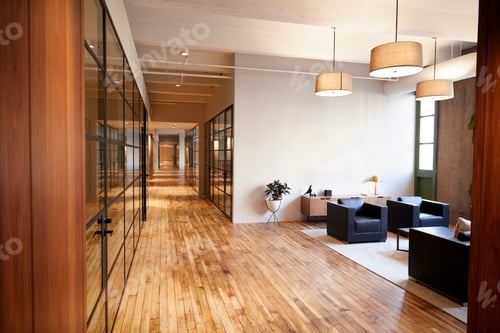 Preview: Empty lounge and meeting area in luxury business premises