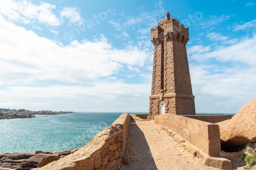 Preview: Lighthouse Mean Ruz is a building built in pink granite, port of Ploumanach