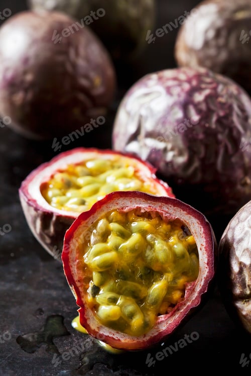 Preview: Passion fruit, close up