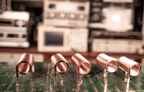 Preview: Close-up of twisted copper wire