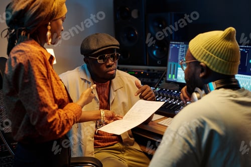 Preview: Collaborating on Music Projects in Recording Studio