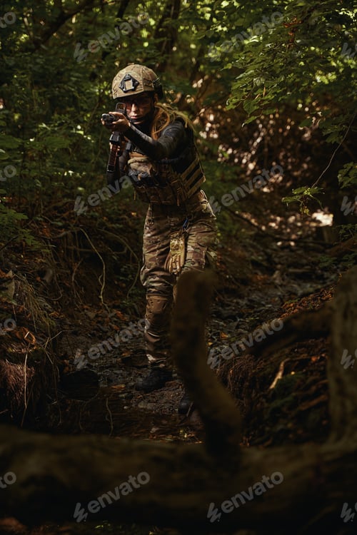 Preview: Soldier standing in fighting stance and aiming at target