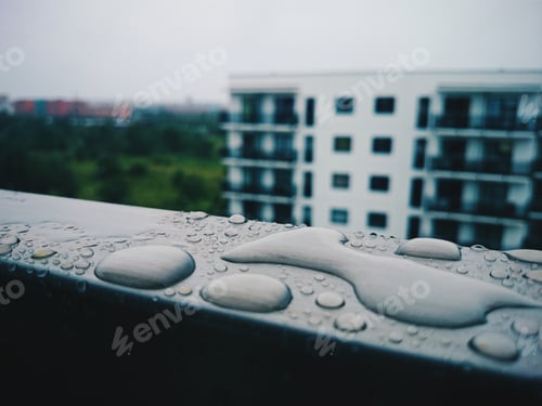 Preview: Wet and Clean on a rainy day