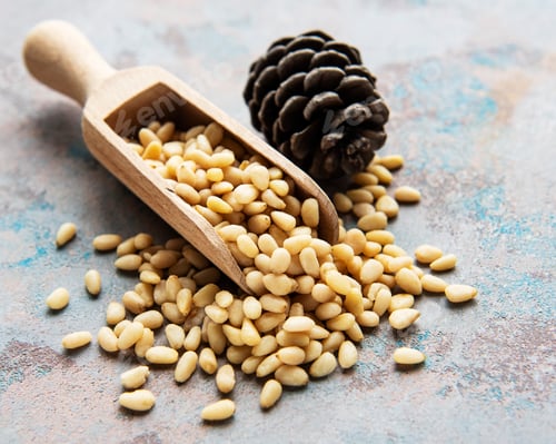 Preview: Pine nuts