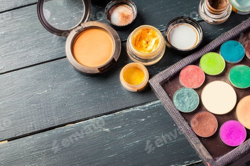 Preview: Make-up colorful eyeshadow palette