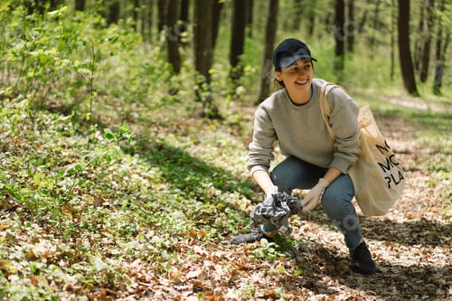 Preview: Volunteer woman is cleansed in the forest.