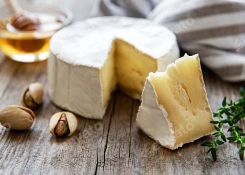Preview: Various types of cheese