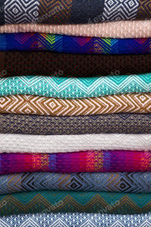 Preview: Colorful traditional peruvian fabrics on the market