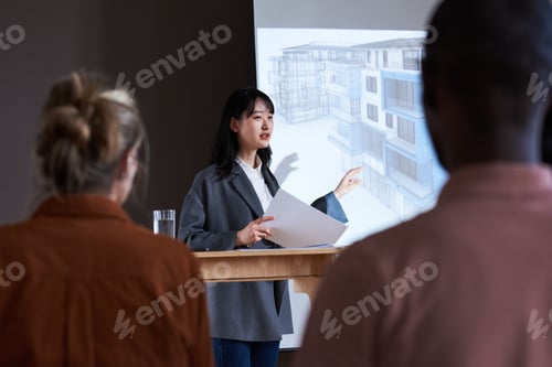 Preview: Real estate agent presenting new project