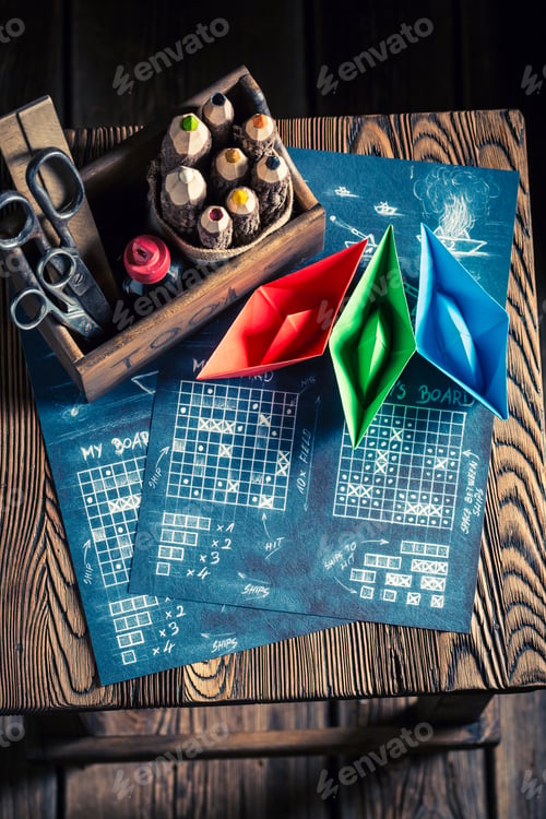 Preview: Top view opf battleship paper game with coloured ships