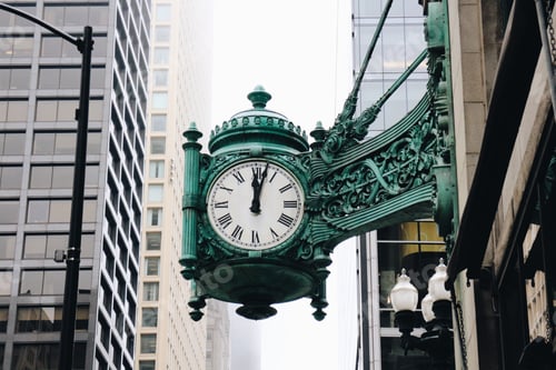Preview: Old clock in Chicago