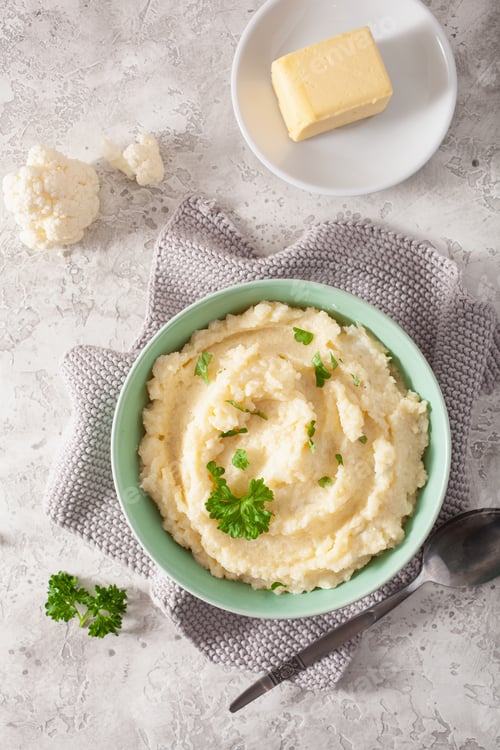 Preview: mashed cauliflower with butter. ketogenic paleo diet side dish