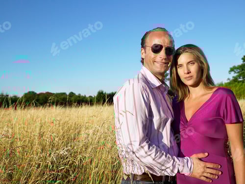 Preview: Couple in a field