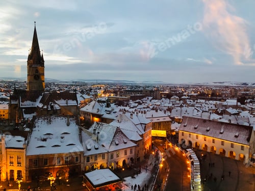 Preview: City decorated for Christmas seen from above