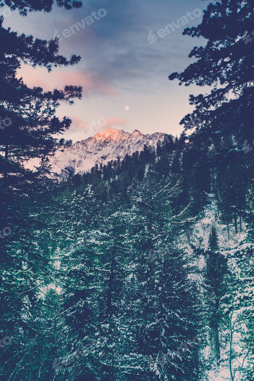 Preview: Beautiful landscape of mountains.