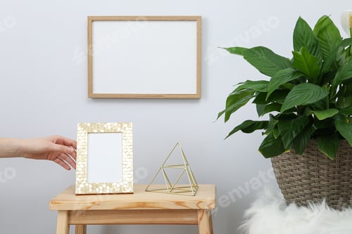 Preview: Wall and table photo frames in the interior