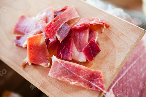 Preview: Slices of ham