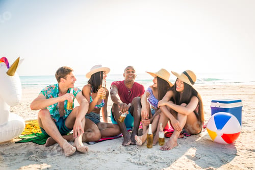 Preview: Friends having fun on the beach