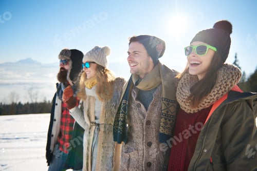 Preview: Best friends at winter time