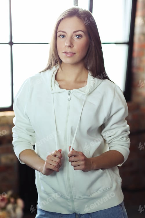 Preview: Woman