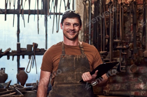 Preview: Smart tools and devices are also needed in the workshop